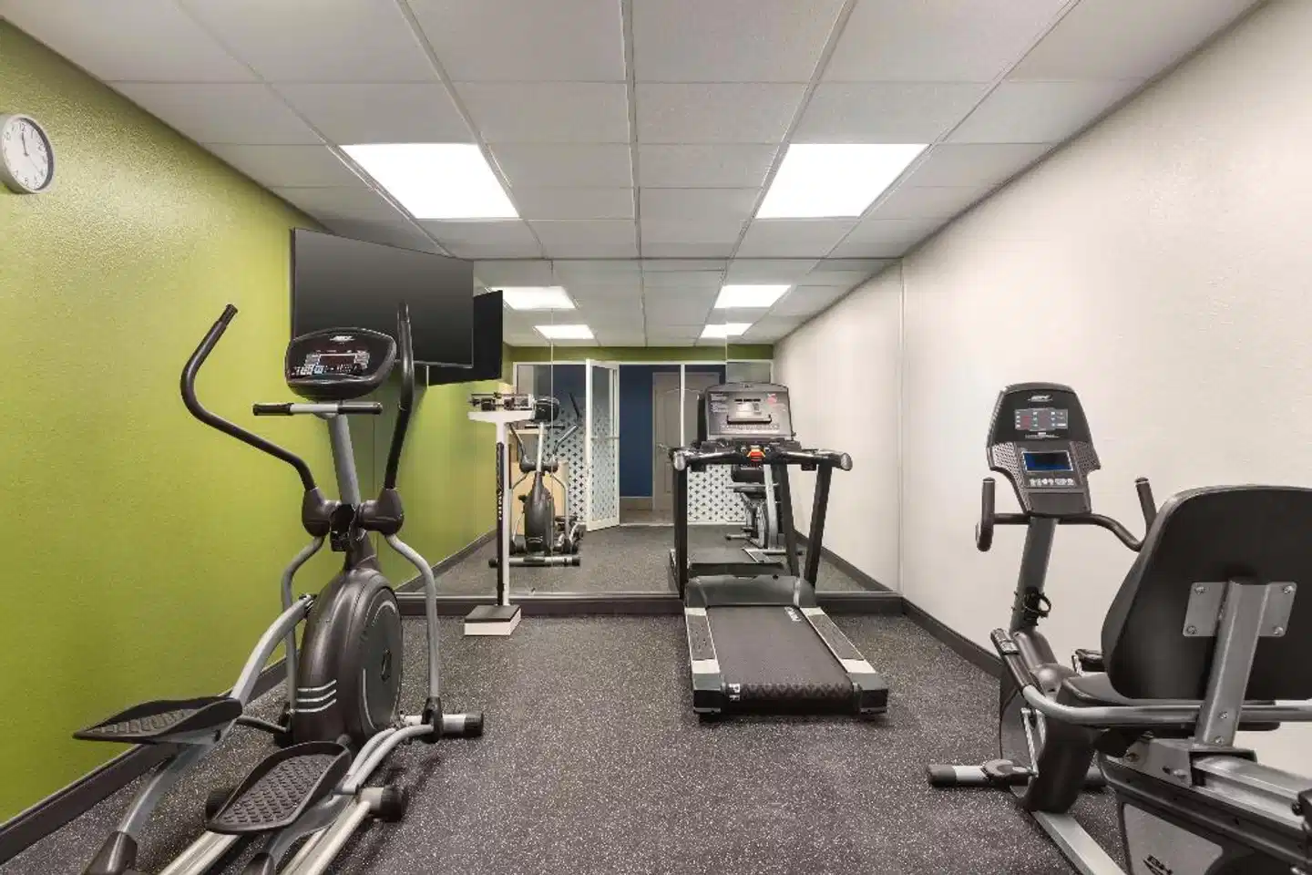 Spark by Hilton at Universal Blvd Sport und Entertainment
