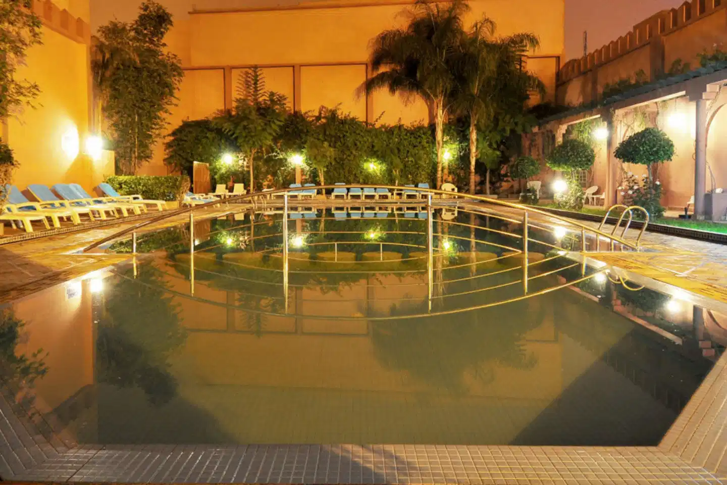 Diwane Hallenbad
