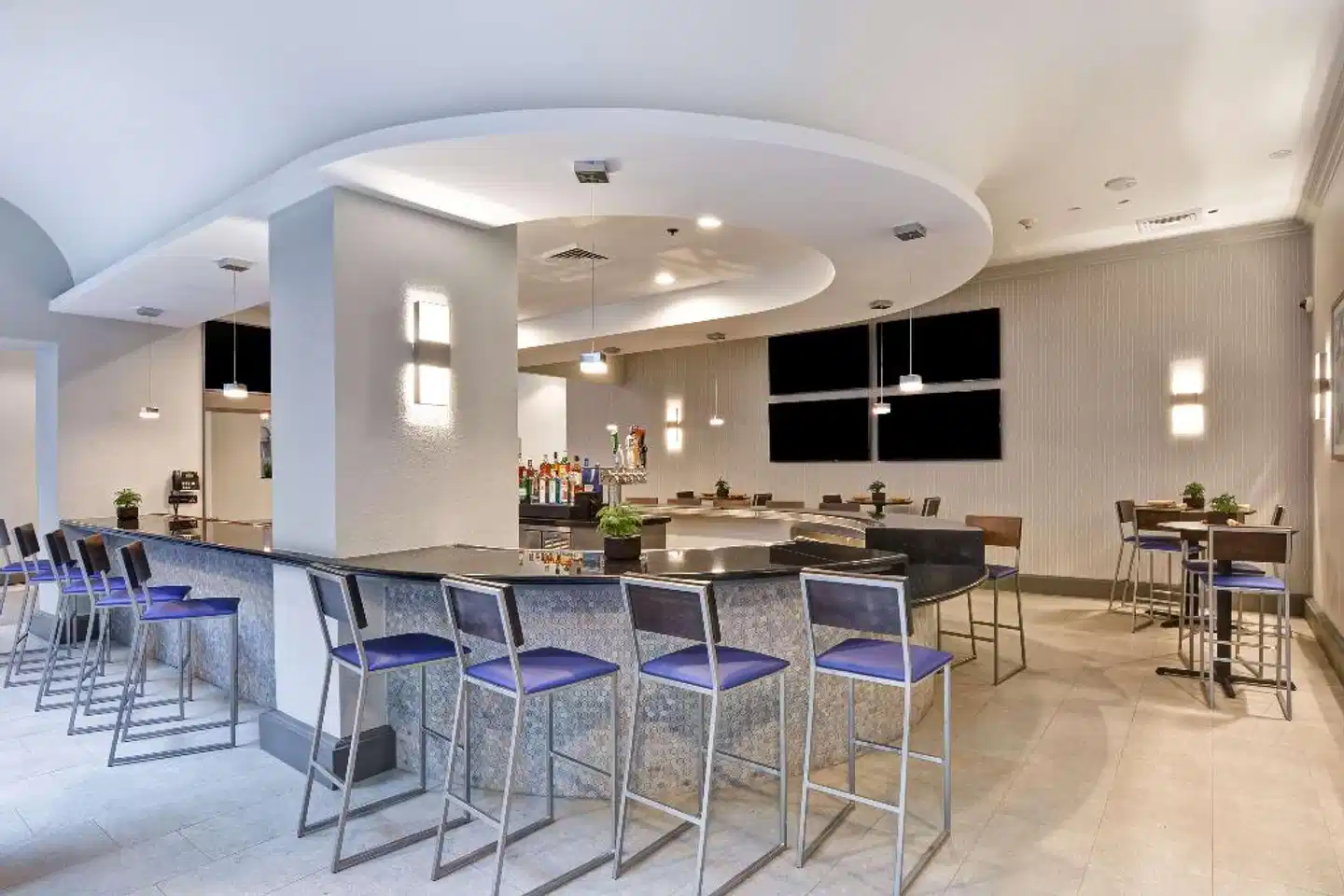 Embassy Suites by Hilton Miami International Airport Bar