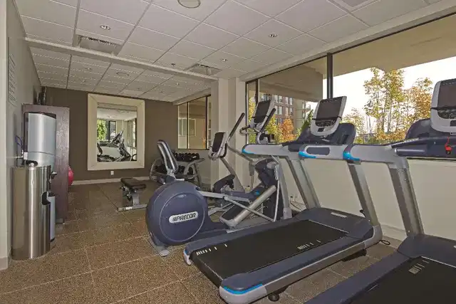 DoubleTree by Hilton Hotel & Suites Victoria Sport und Entertainment