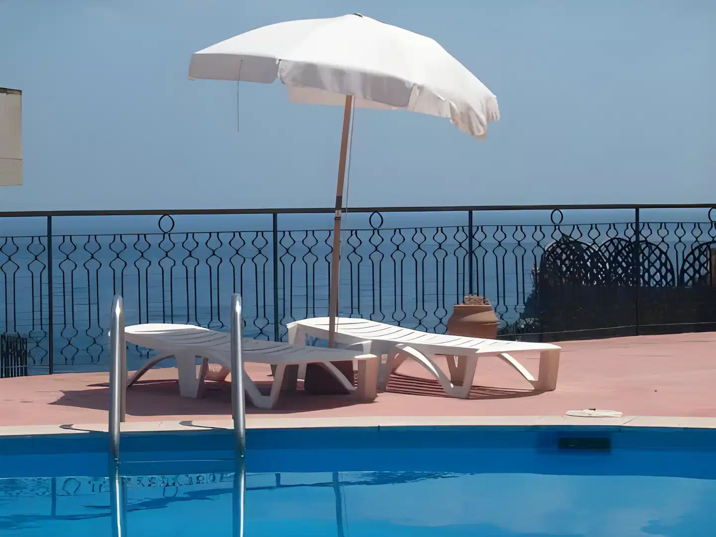 Hotel Isola Bella Pool