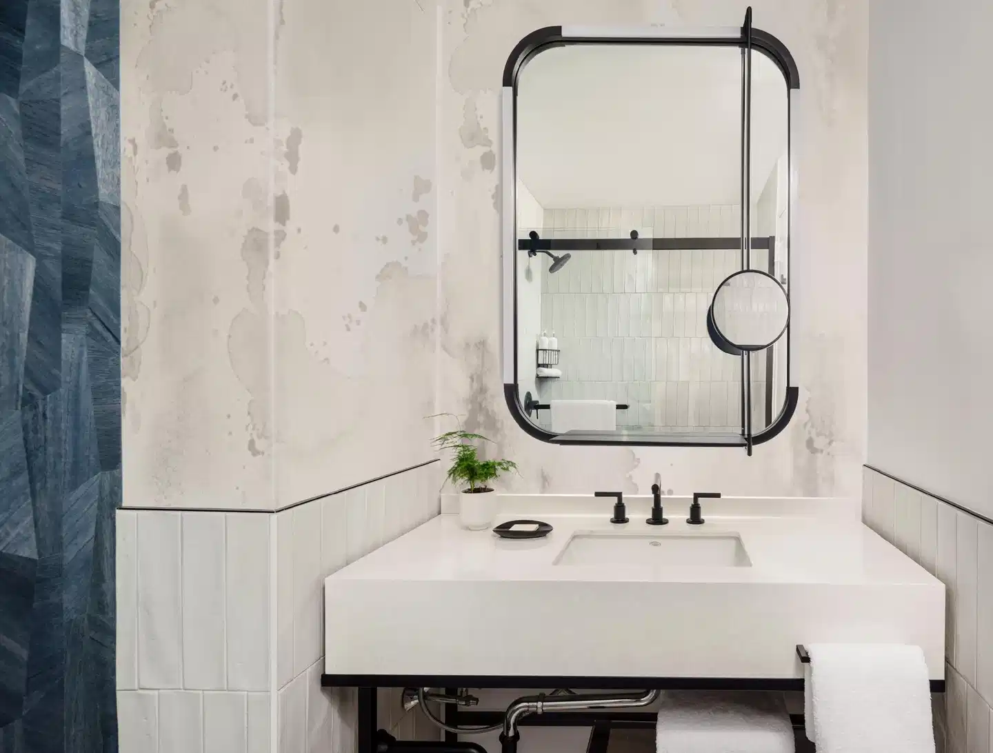 Kimpton Hotel Theta Badezimmer
