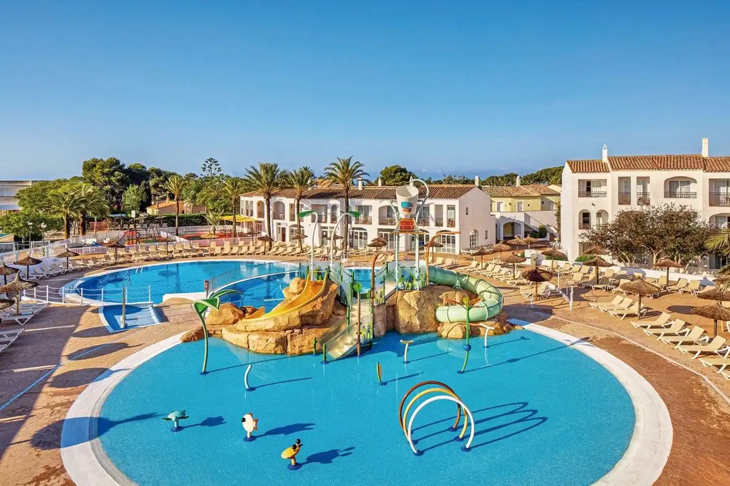 Sol Falcó Menorca Pool