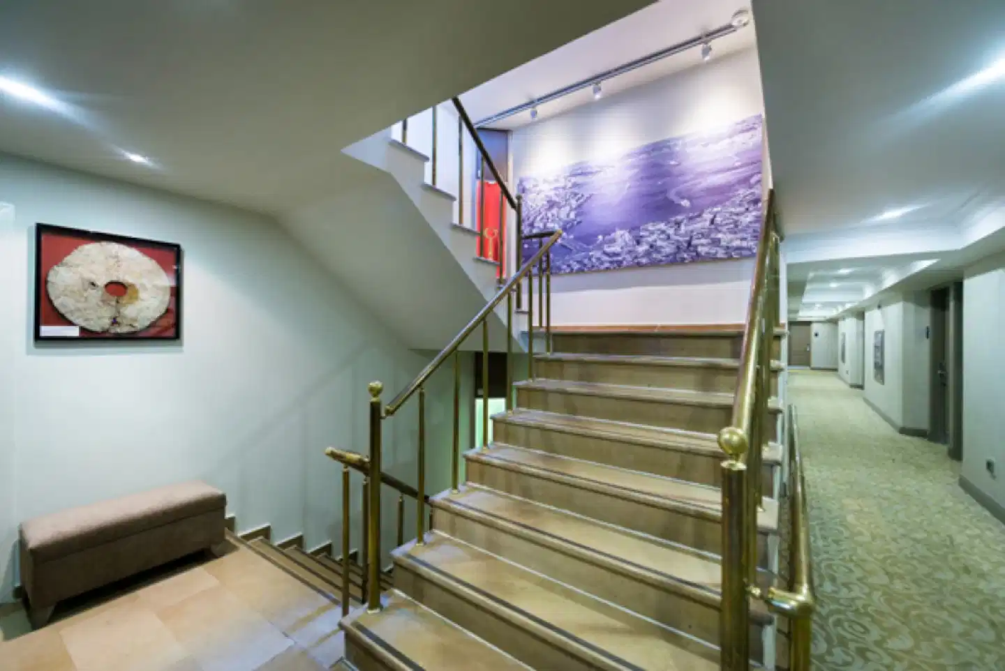 Antik Hotel Lobby