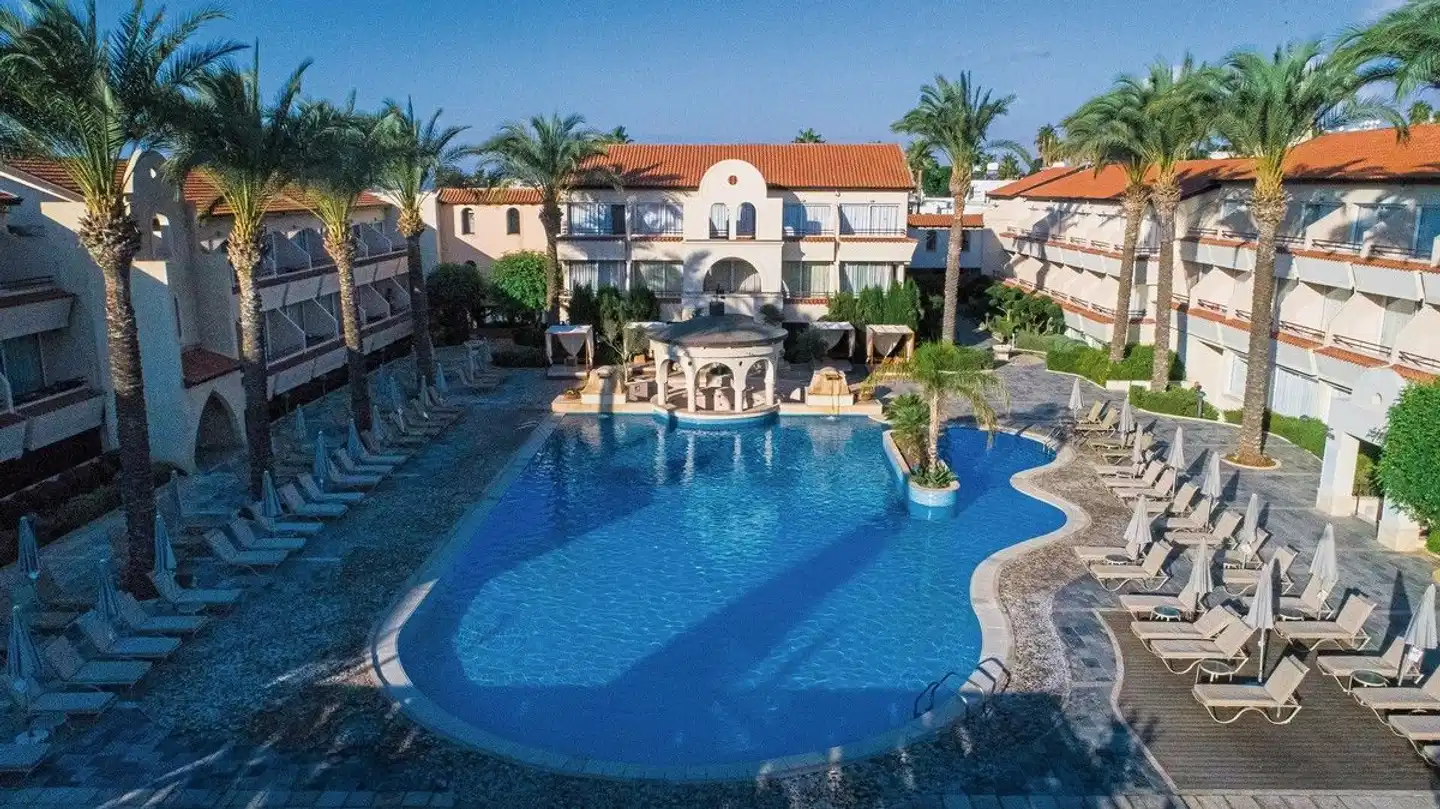 Napa Plaza Pool