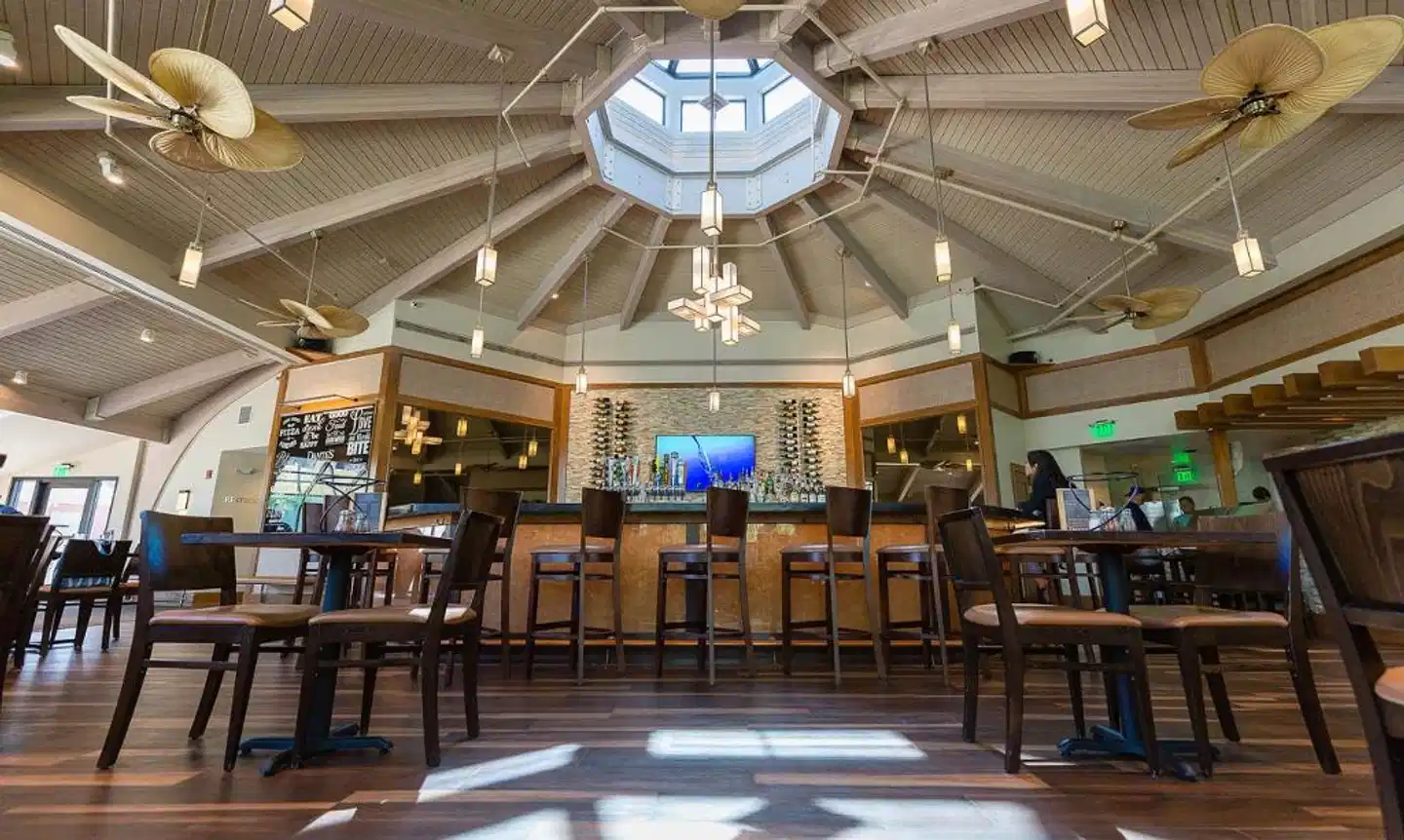 Sanibel Inn Bar
