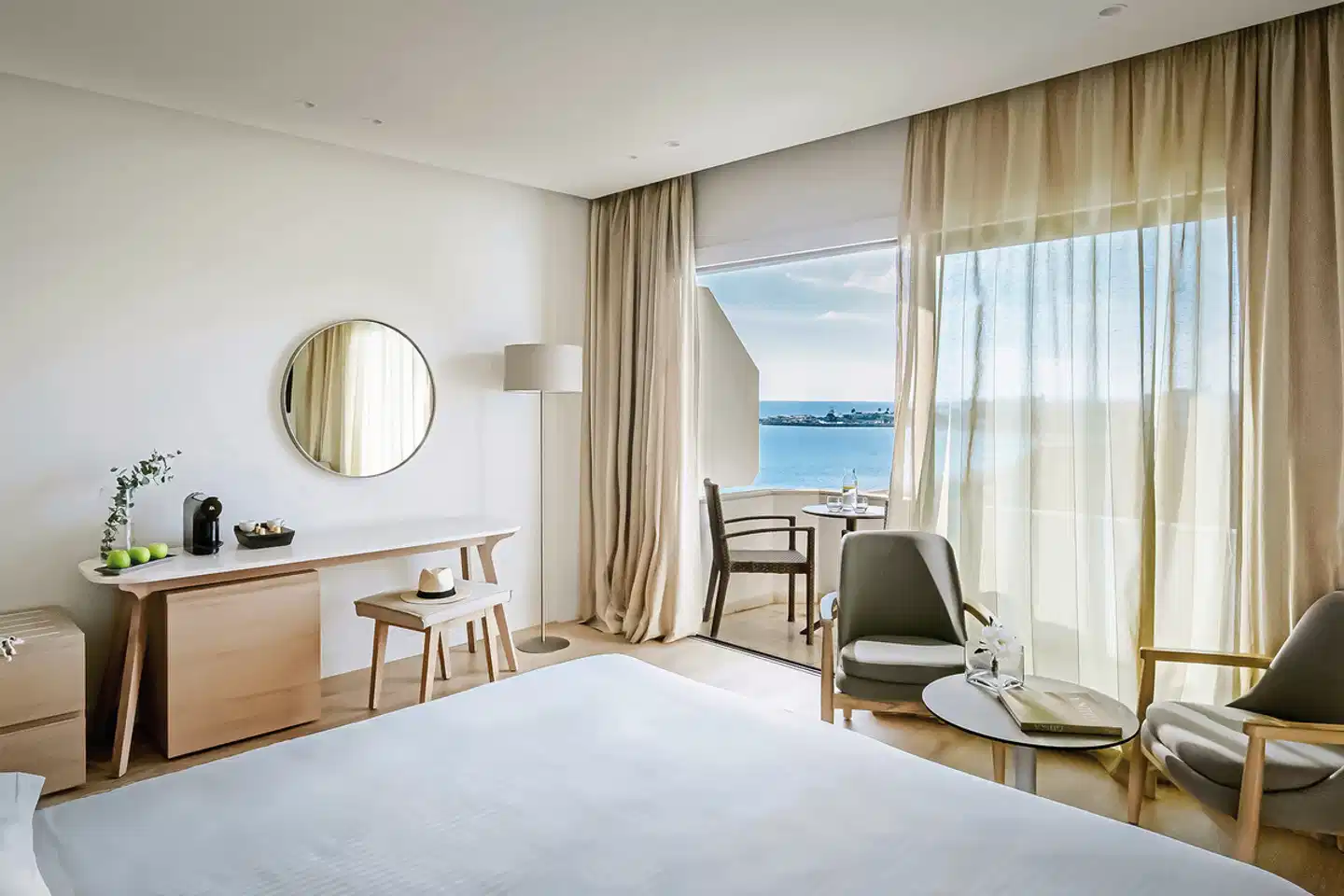 Alion Beach Hotel Wohnbeispiel