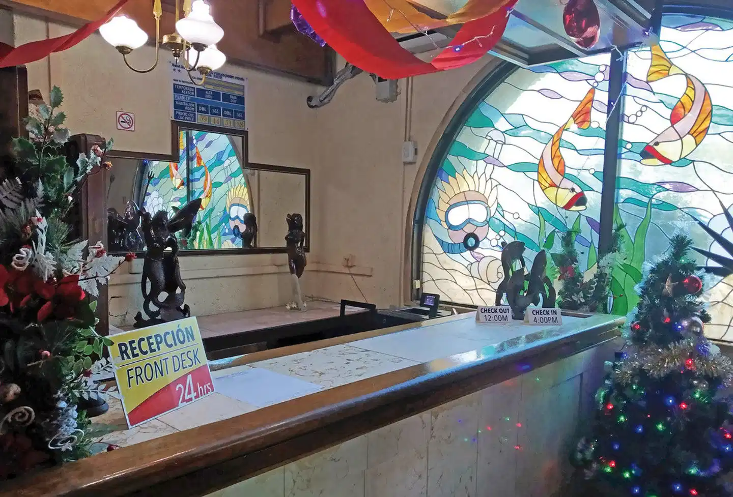 Dos Mares Bar