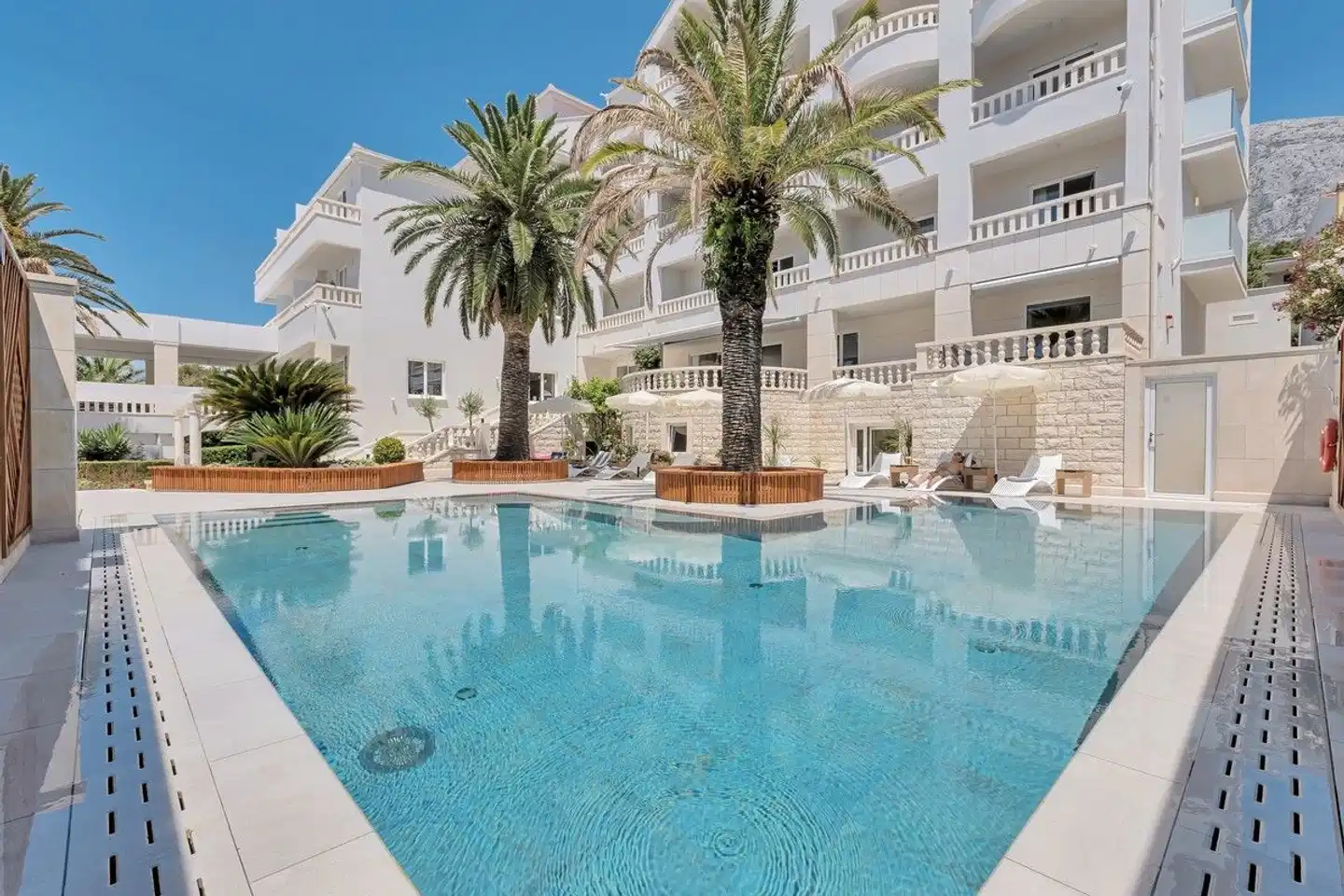 Laurentum Pool