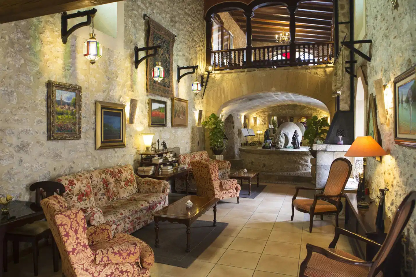 Monnaber Nou Lobby