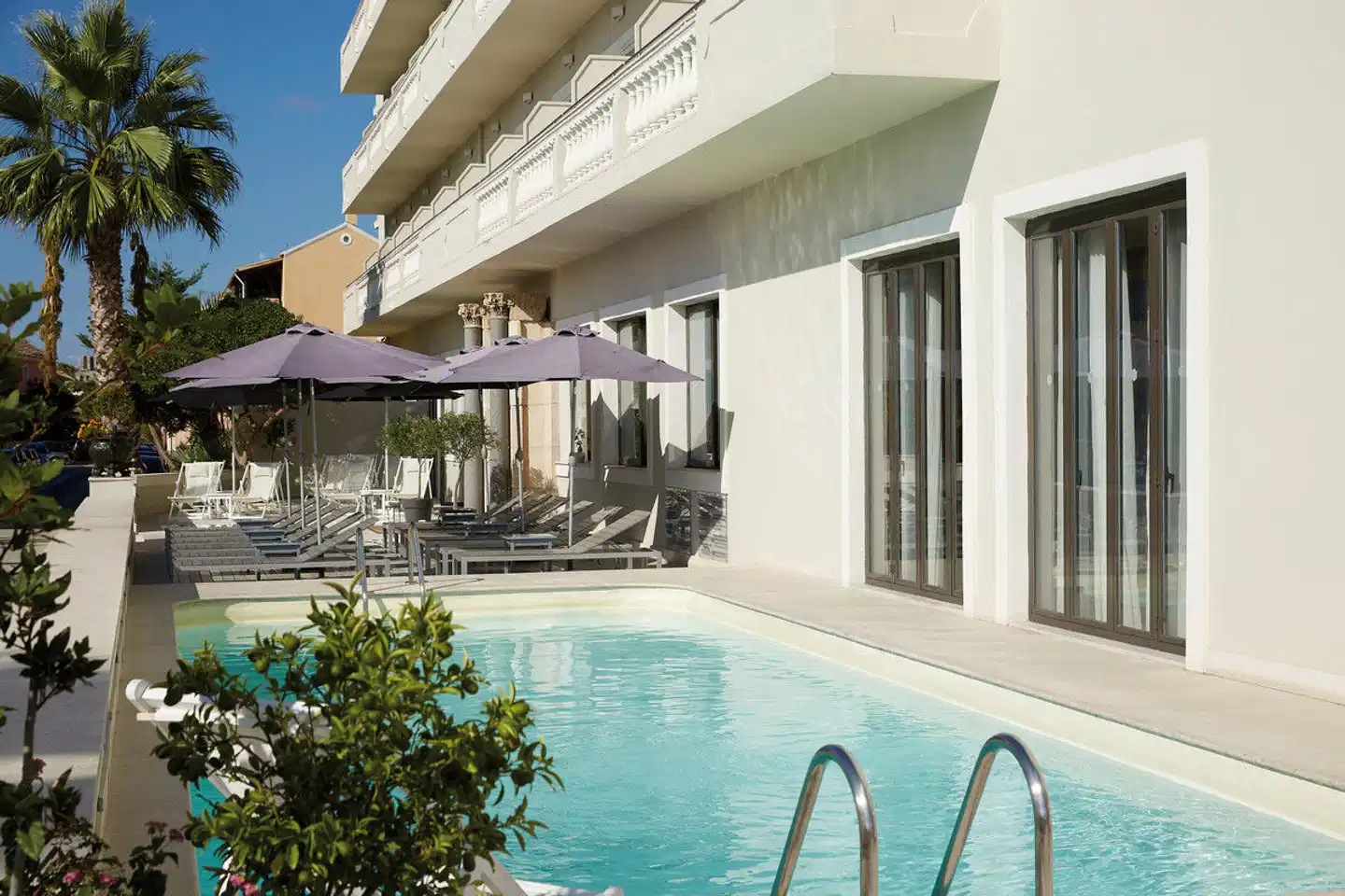 Mon Repos Palace Pool
