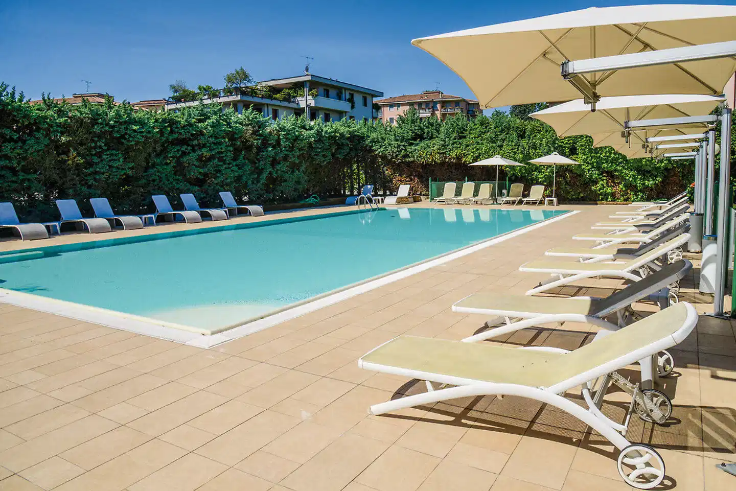 Oliveto Pool