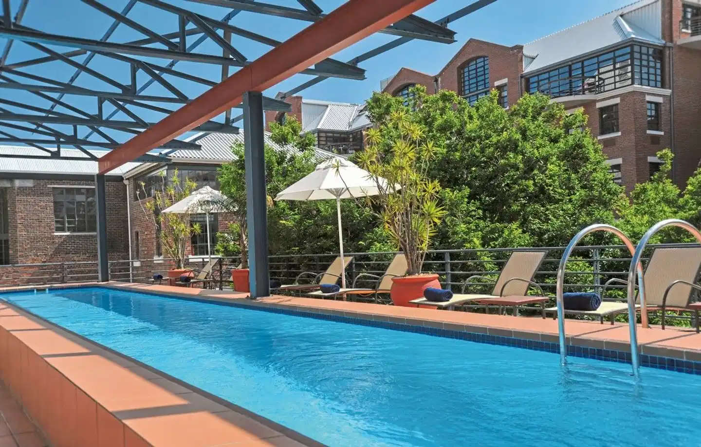 Garden Court Victoria Junction Pool