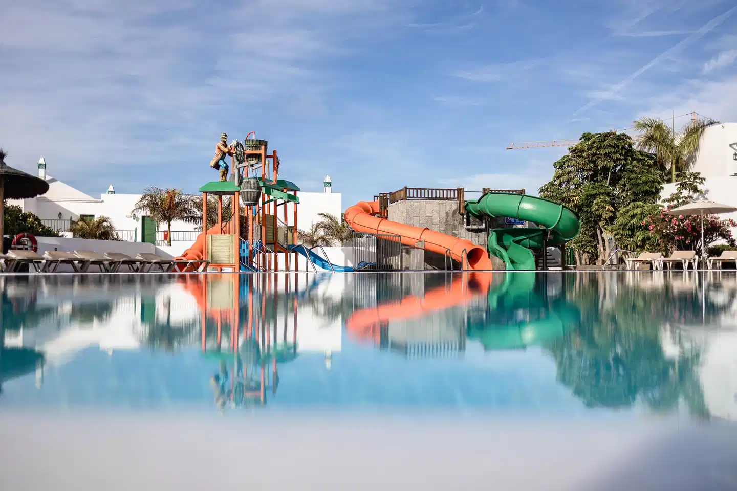 Cay Beach Sun Pool