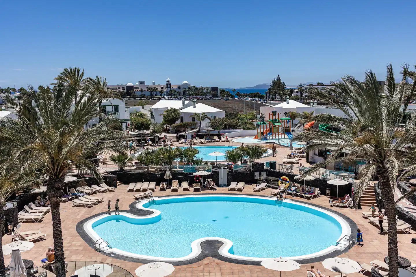 Cay Beach Sun Pool