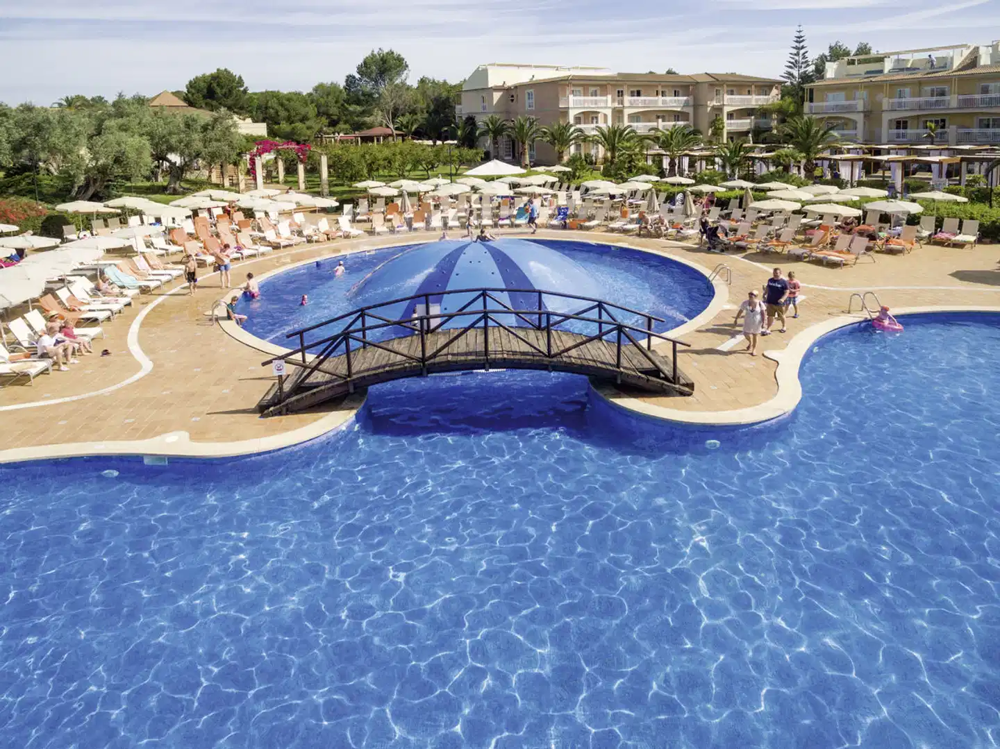Zafiro Ca'n Picafort Pool