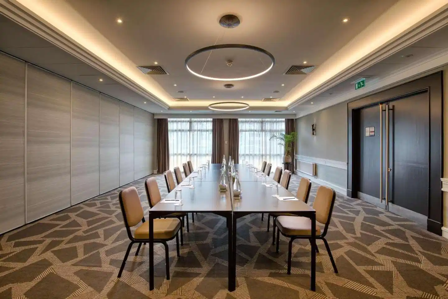 DoubleTree by Hilton Hotel London - Ealing Konferenz