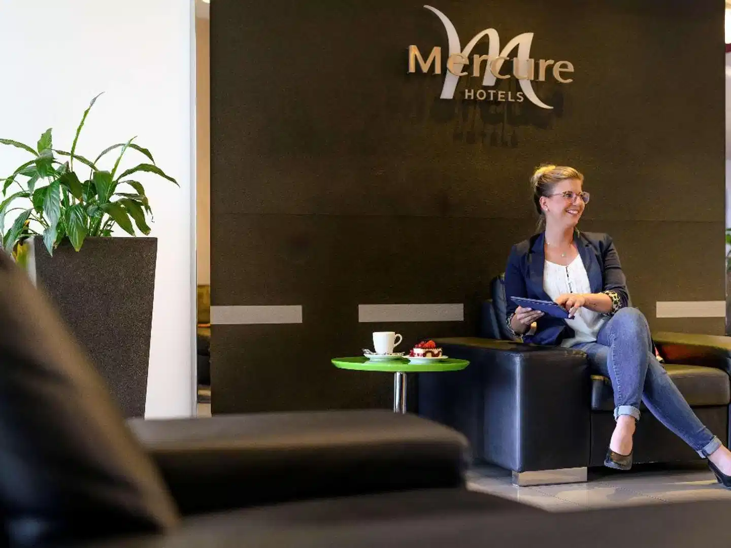 Mercure Hotel Koeln West Lobby