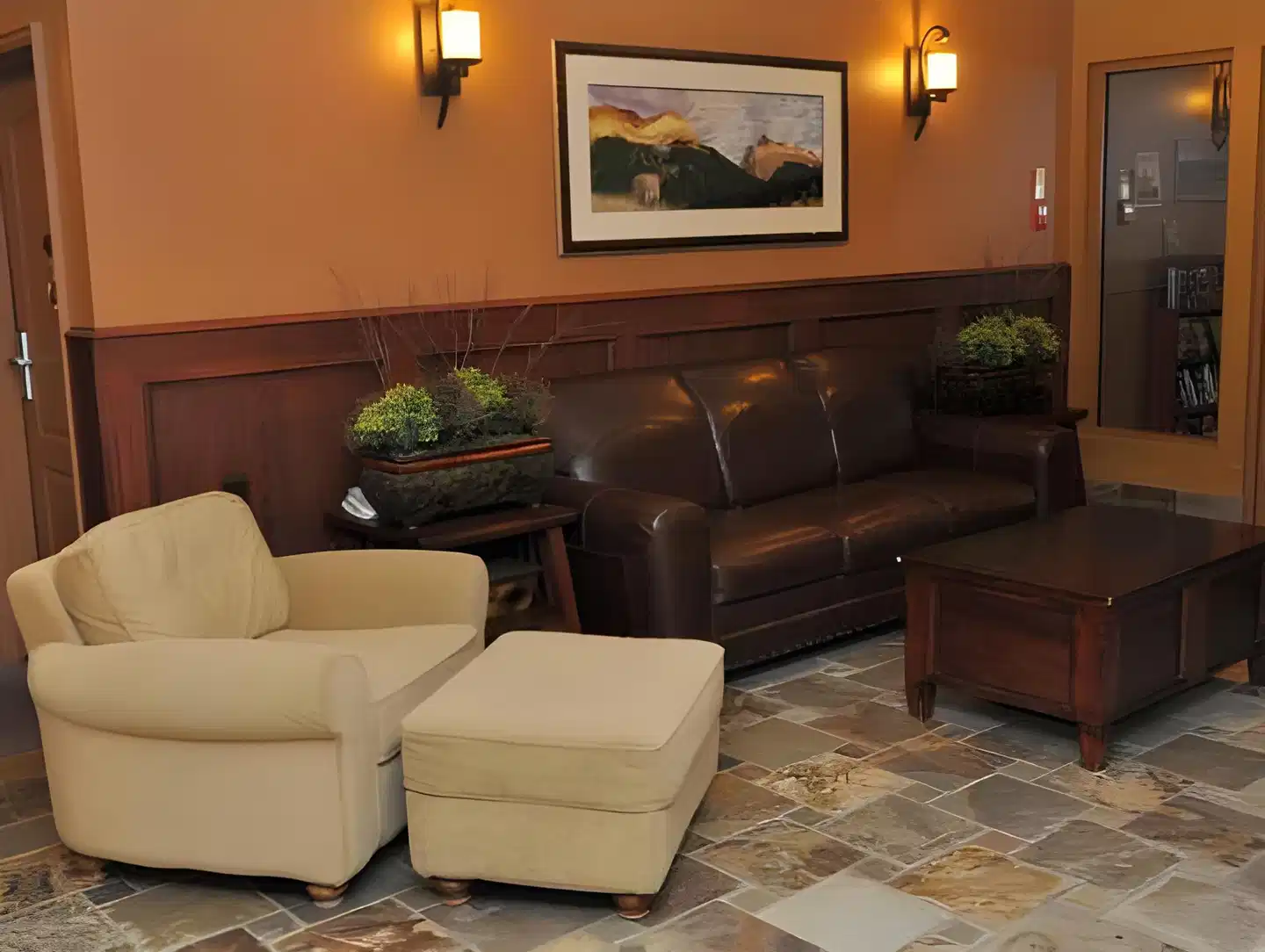 Prestige Inn Golden Lobby