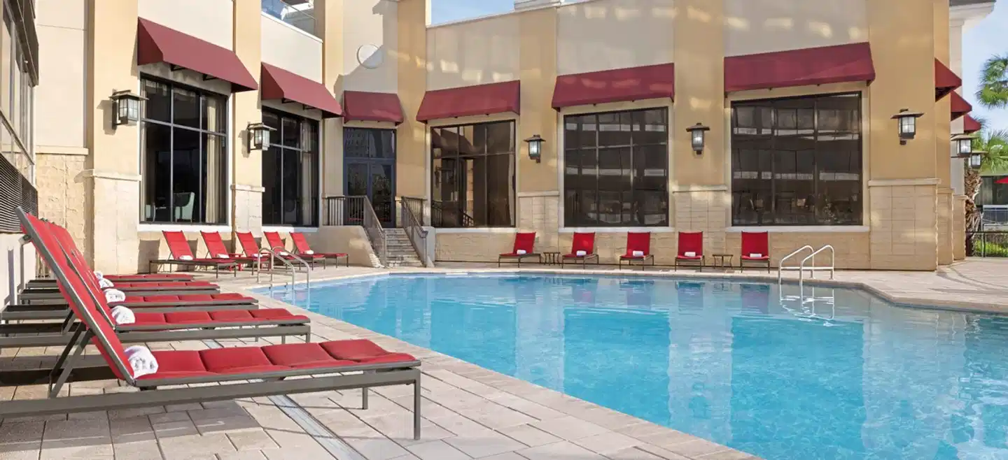 Ramada Plaza Resort & Suites International Drive Pool
