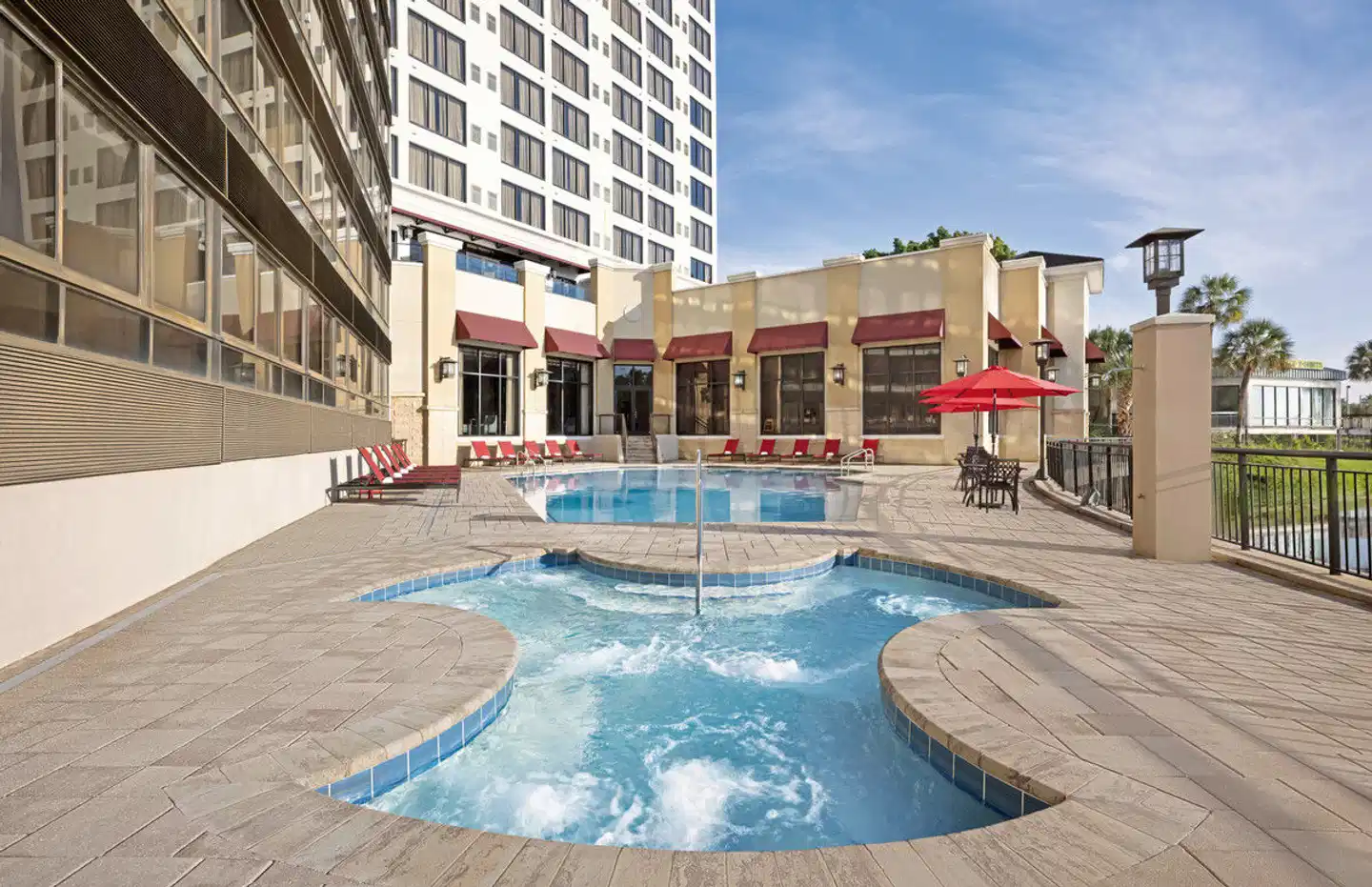 Ramada Plaza Resort & Suites International Drive Pool