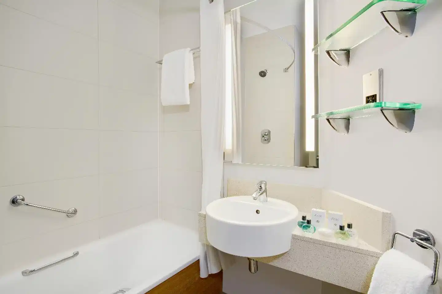Leonardo Hotel Manchester Central Badezimmer