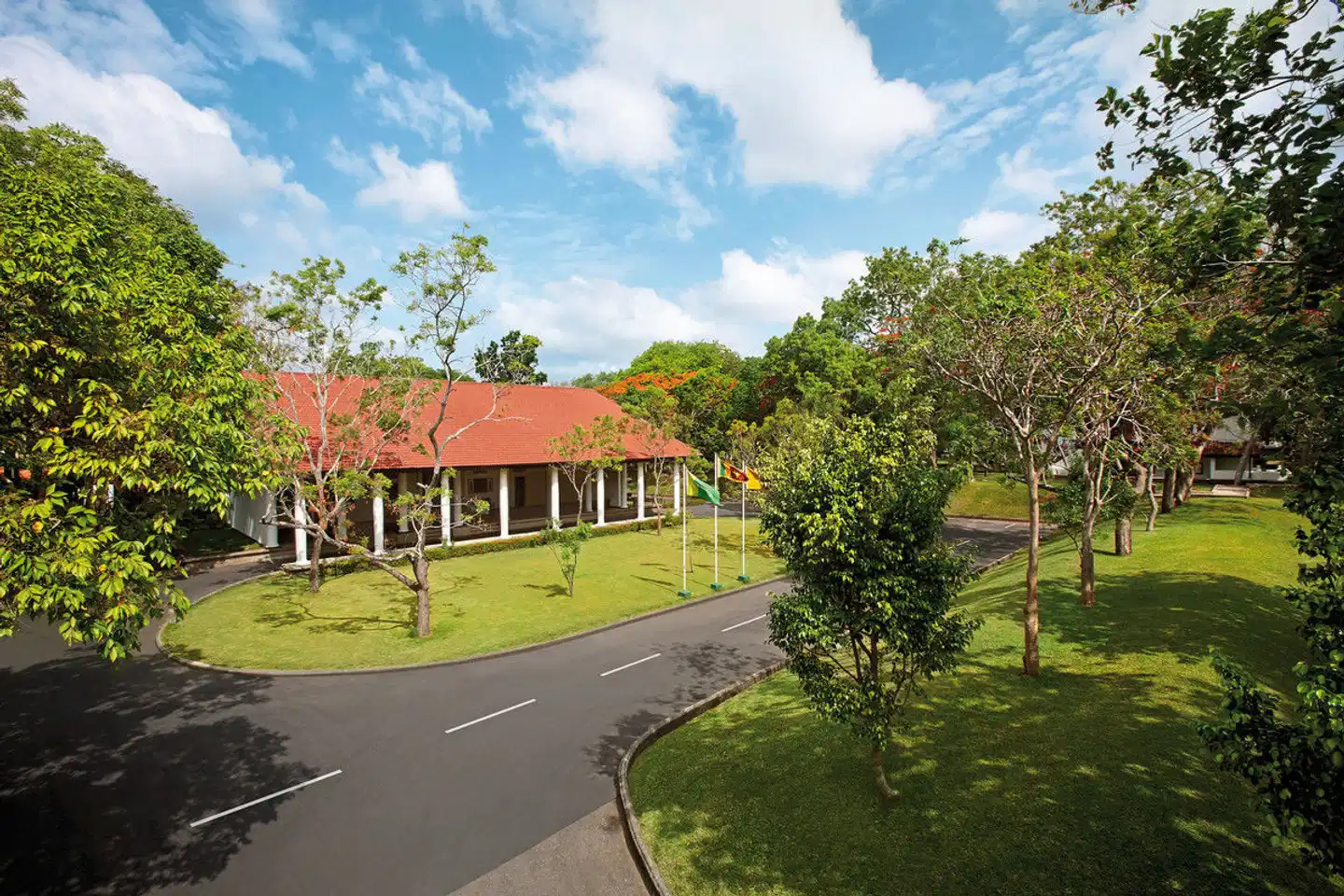 Cinnamon Lodge Habarana Aussenansicht