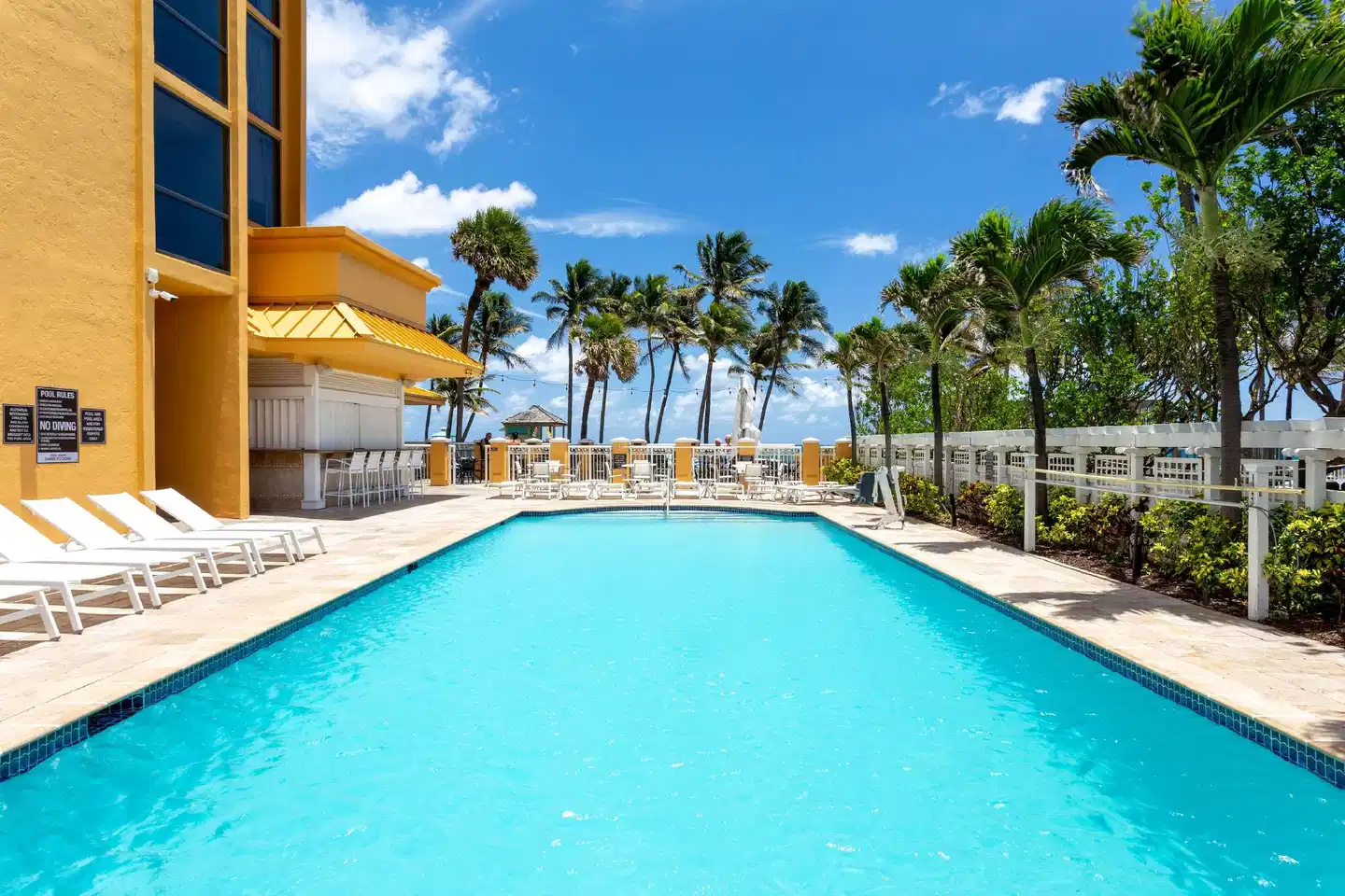 Wyndham Deerfield Beach Resort Pool