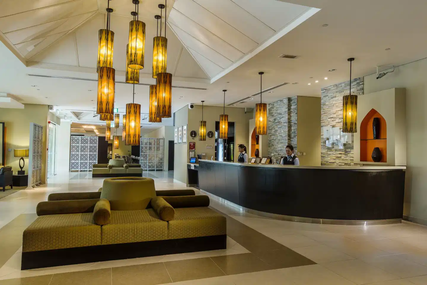 Holiday Inn Express Safa Lobby