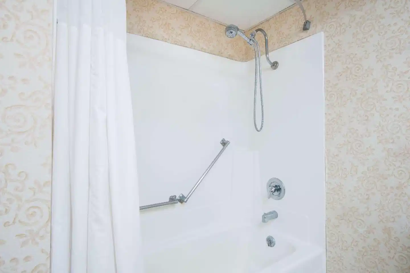 Red Lion Hotel Gillette Badezimmer