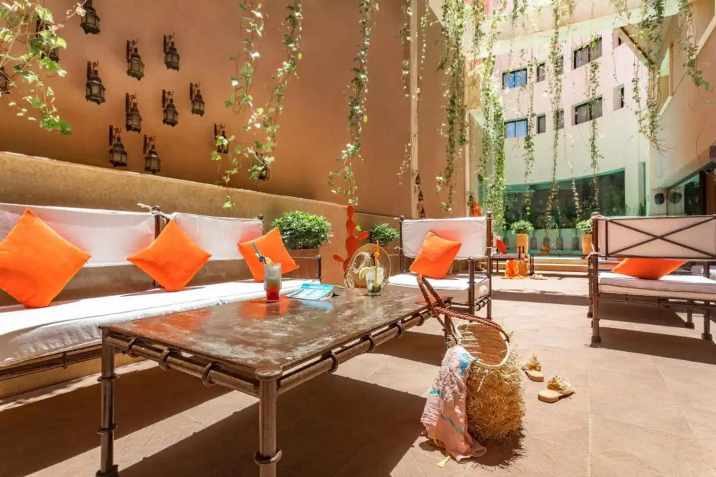 Dellarosa Hotel Suites & Spa Restaurant
