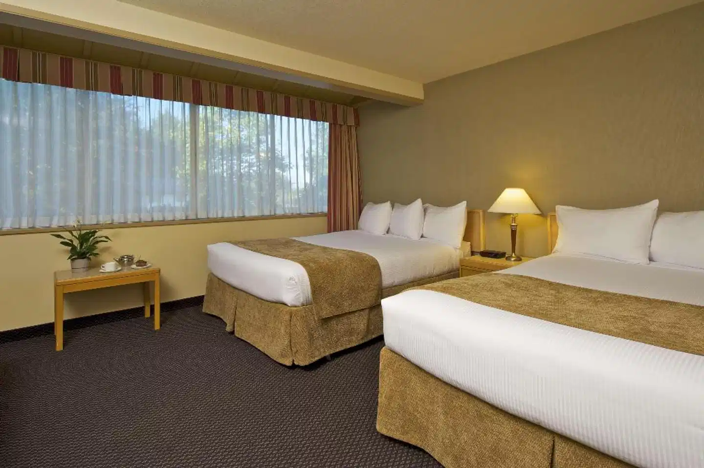 Coast Tsawwassen Inn Wohnbeispiel