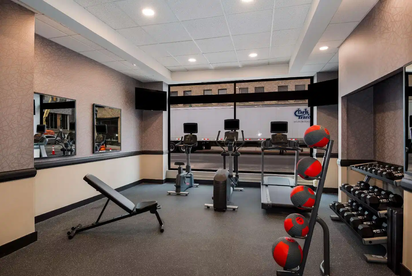 Best Western Syracuse Downtown Hotel And Suites Sport und Entertainment