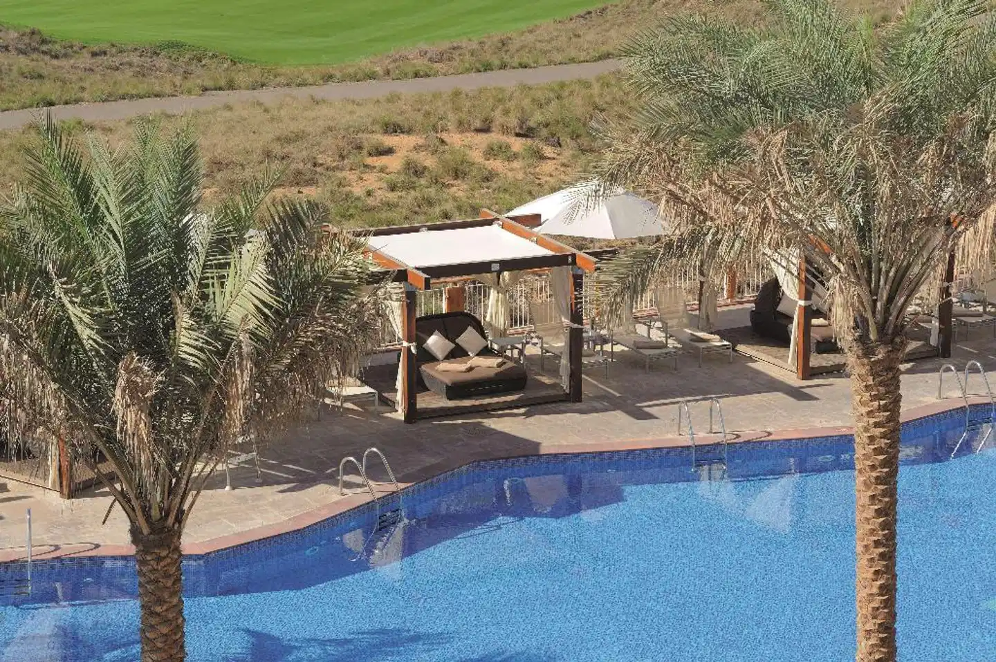 Radisson Blu Hotel, Abu Dhabi Yas Island Pool