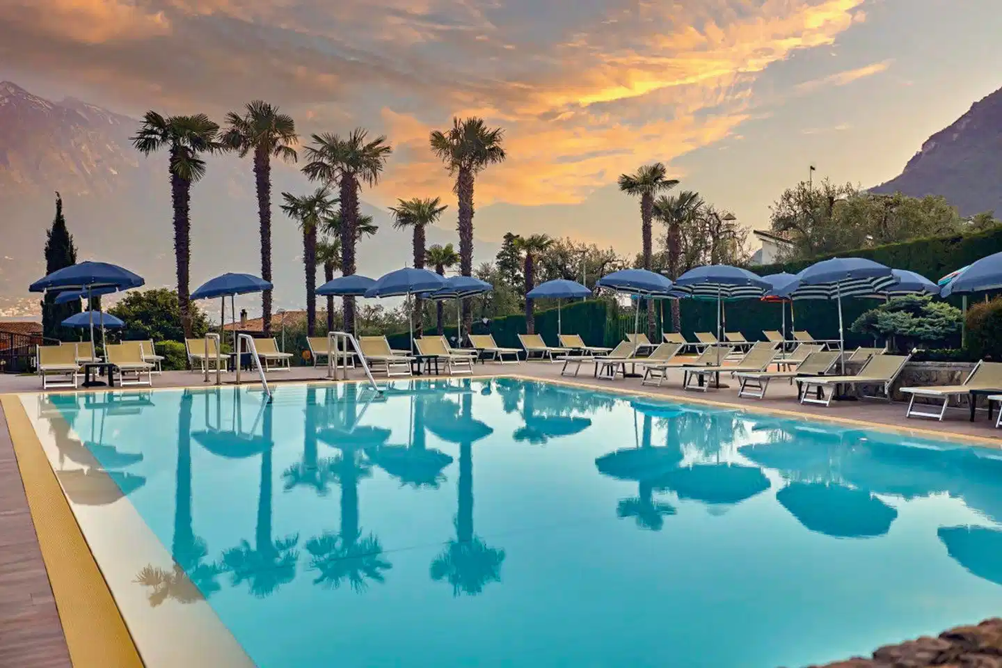 Royal Village Pool