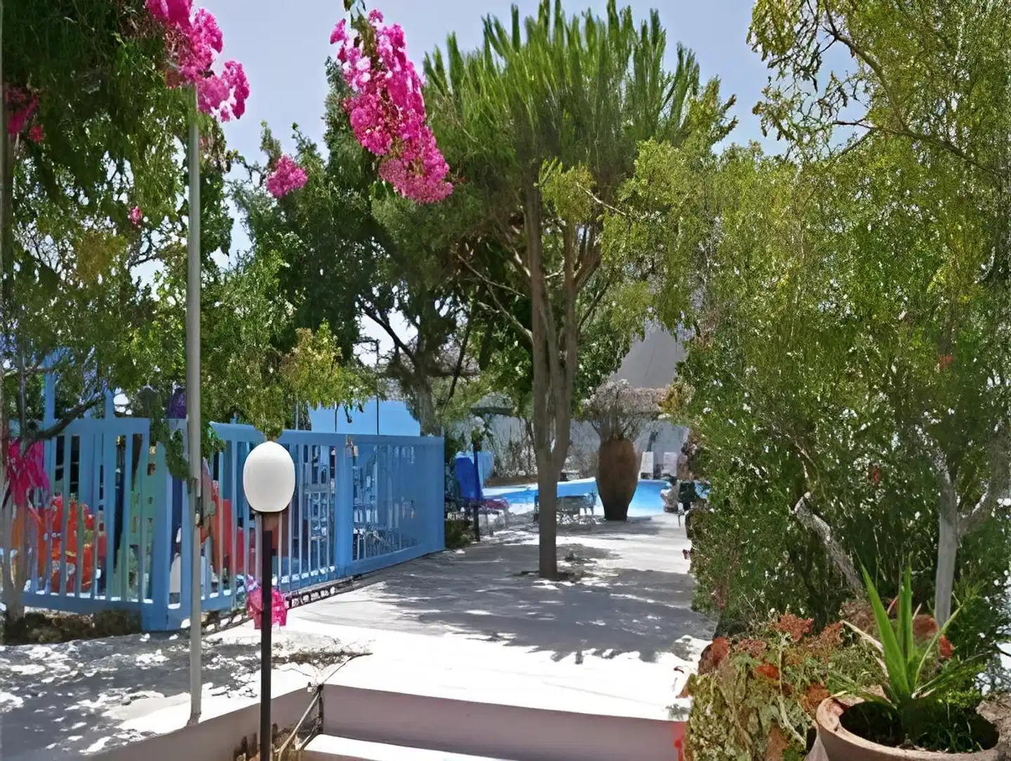 Rivari Santorini Hotel Garten