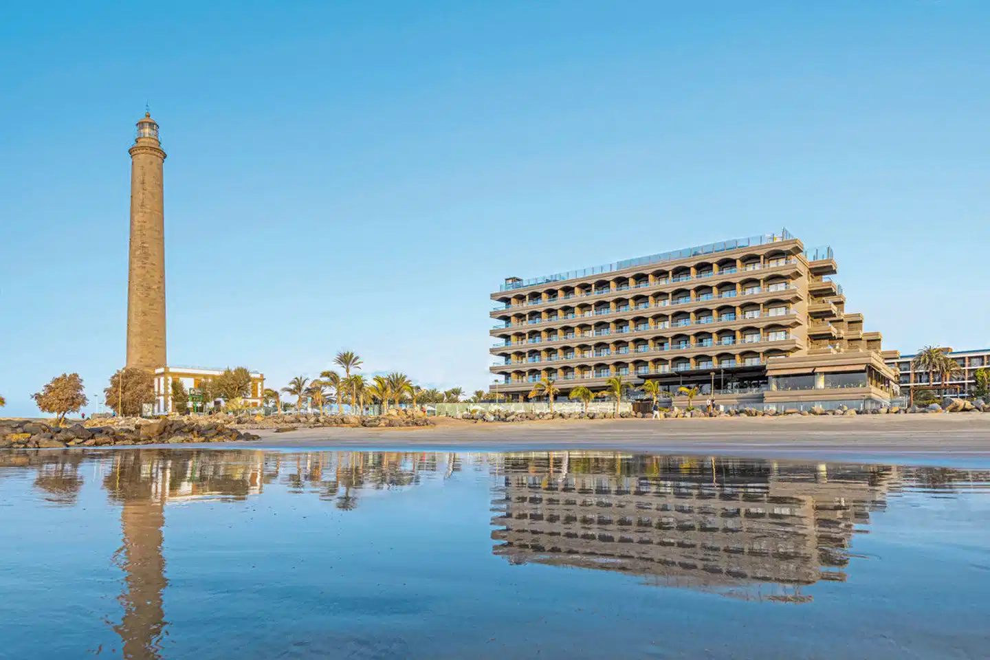 Faro, a Lopesan Collection Hotel Strand