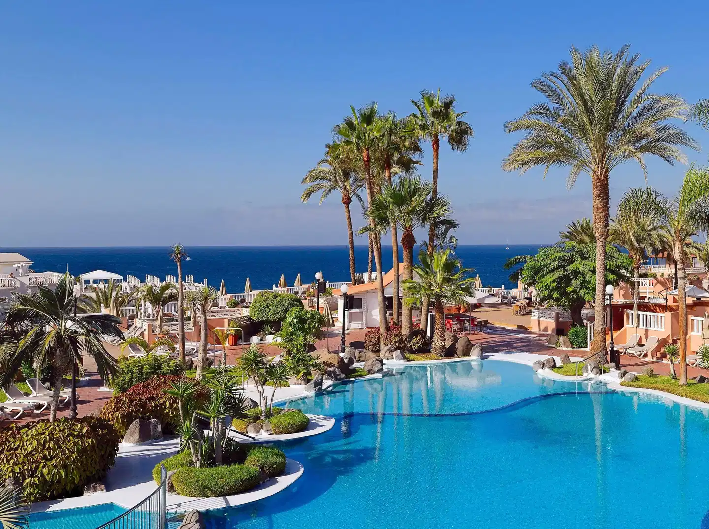 Sol Sun Beach Pool