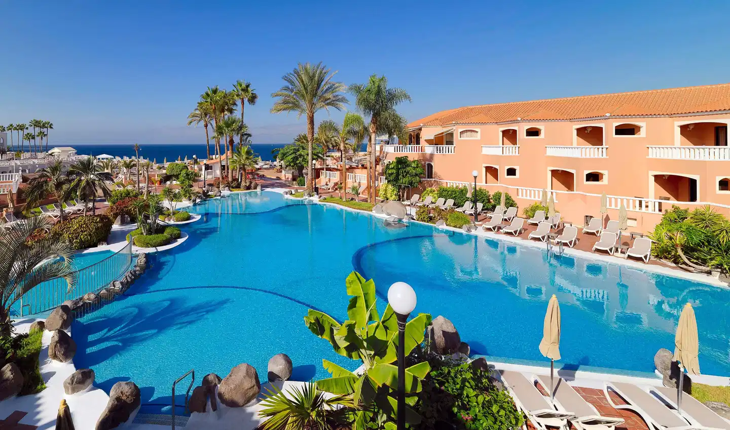 Sol Sun Beach Pool