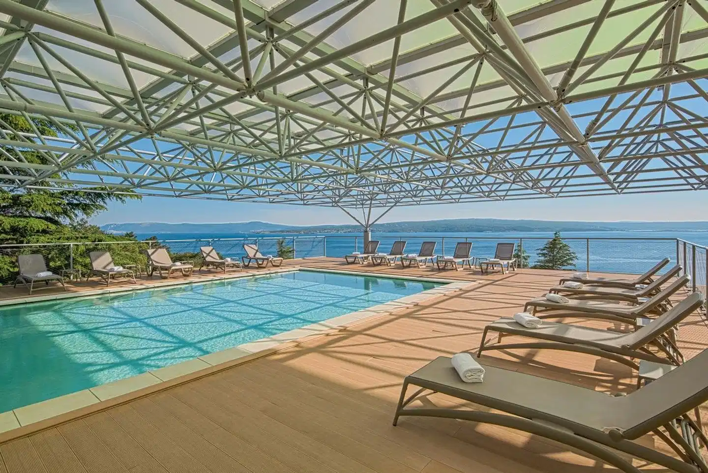 Omorika INDOOR_POOL