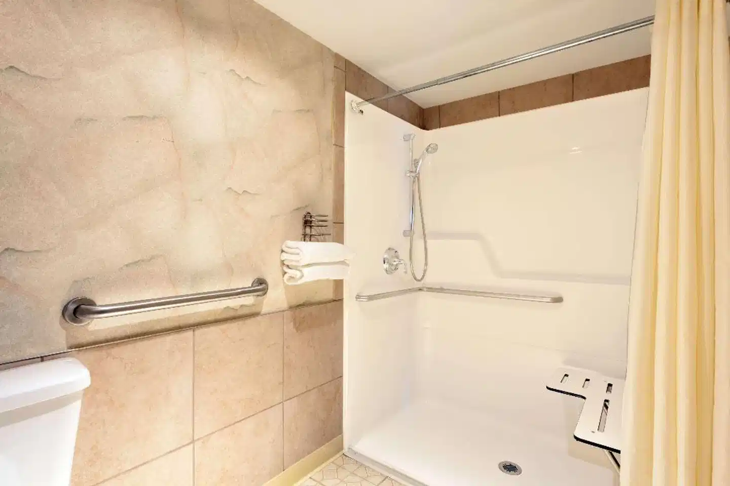 Days Inn by Wyndham Seatac Airport Badezimmer