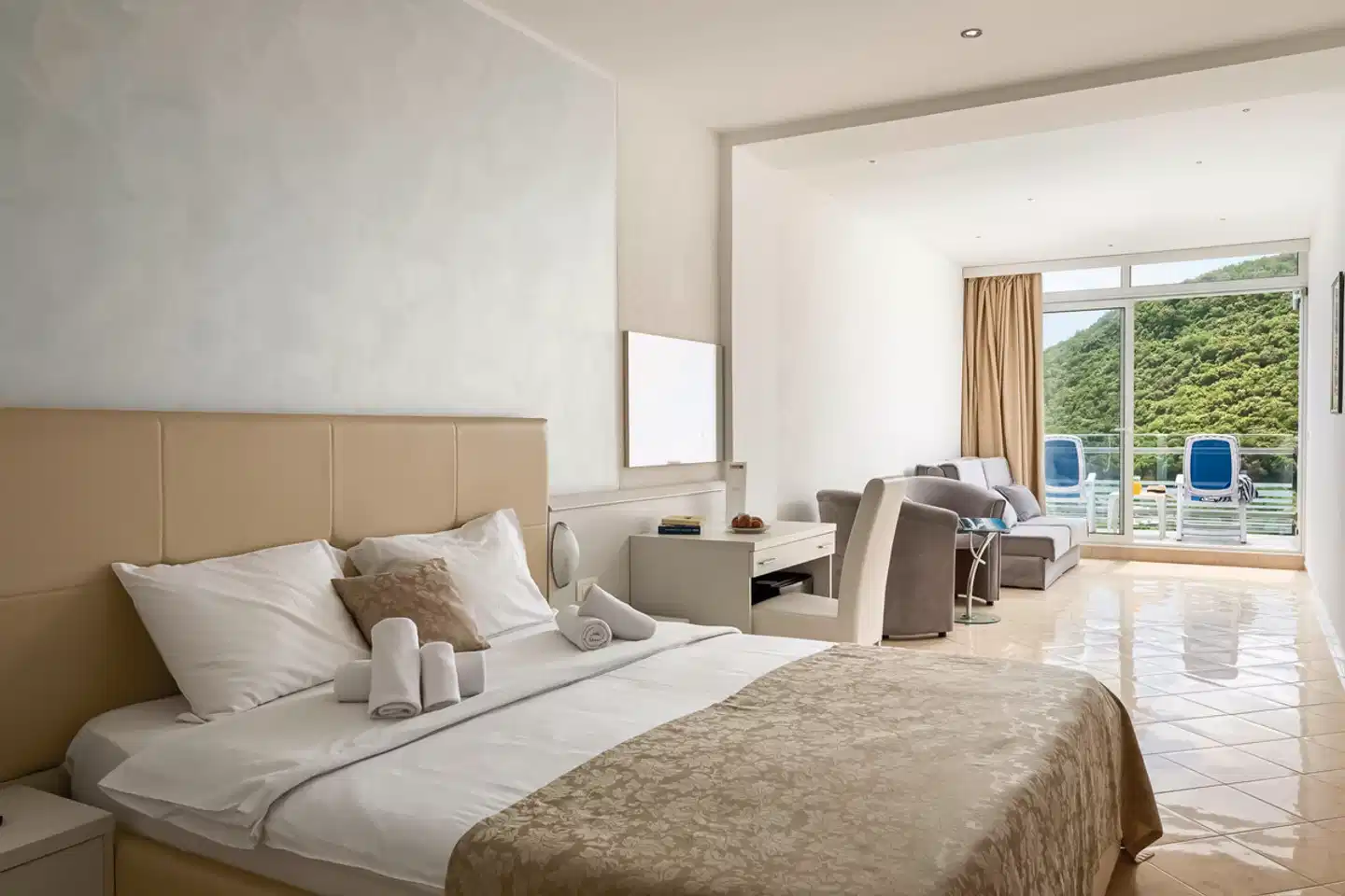 Hedera ACCOMMODATION