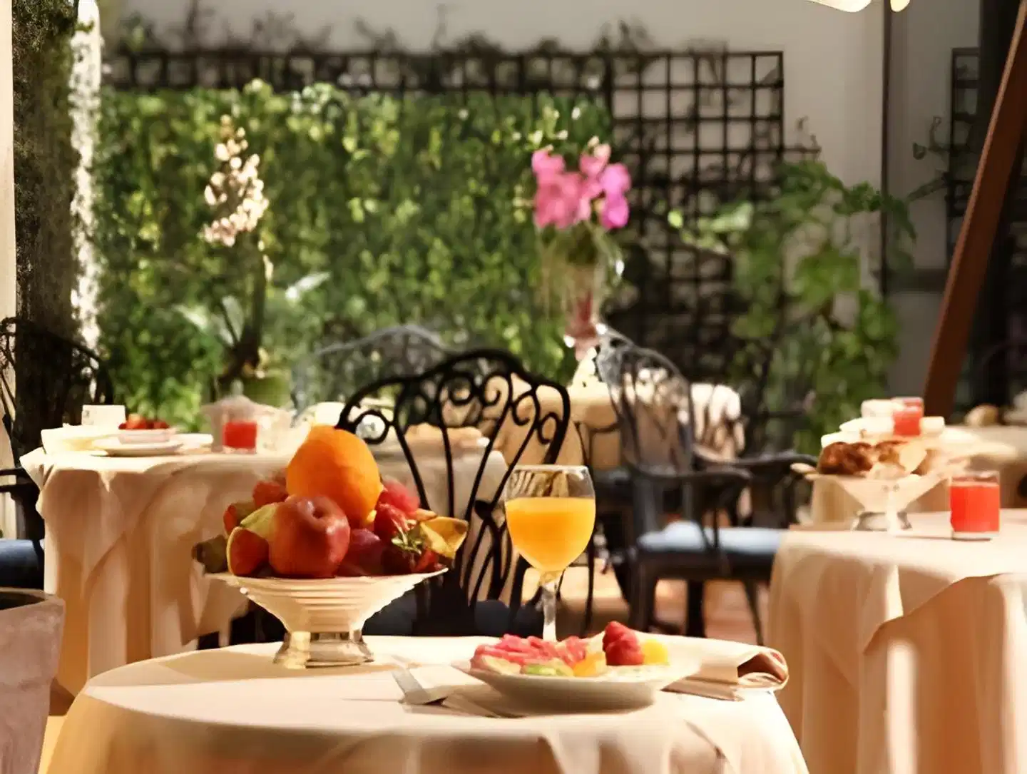 Donna Laura Palace Restaurant