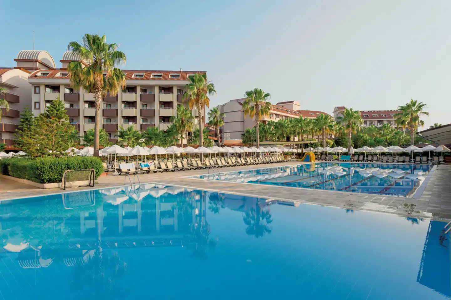 Hane Family Resort Pool