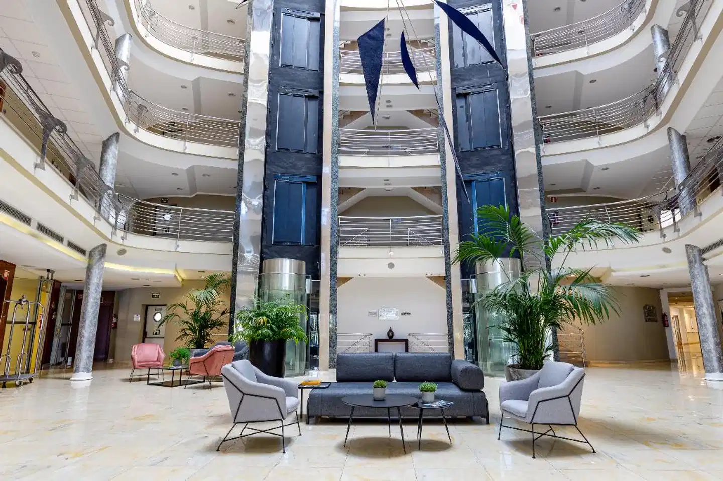 Daniya Denia Spa & Business Lobby