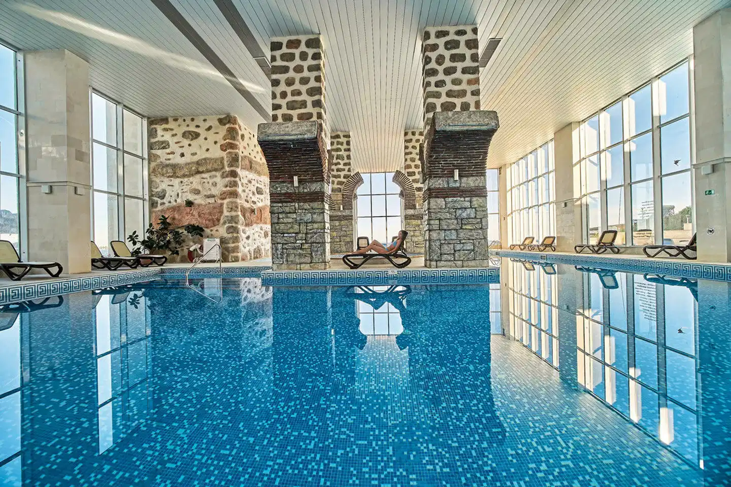 Bilyana Beach Hotel Hallenbad
