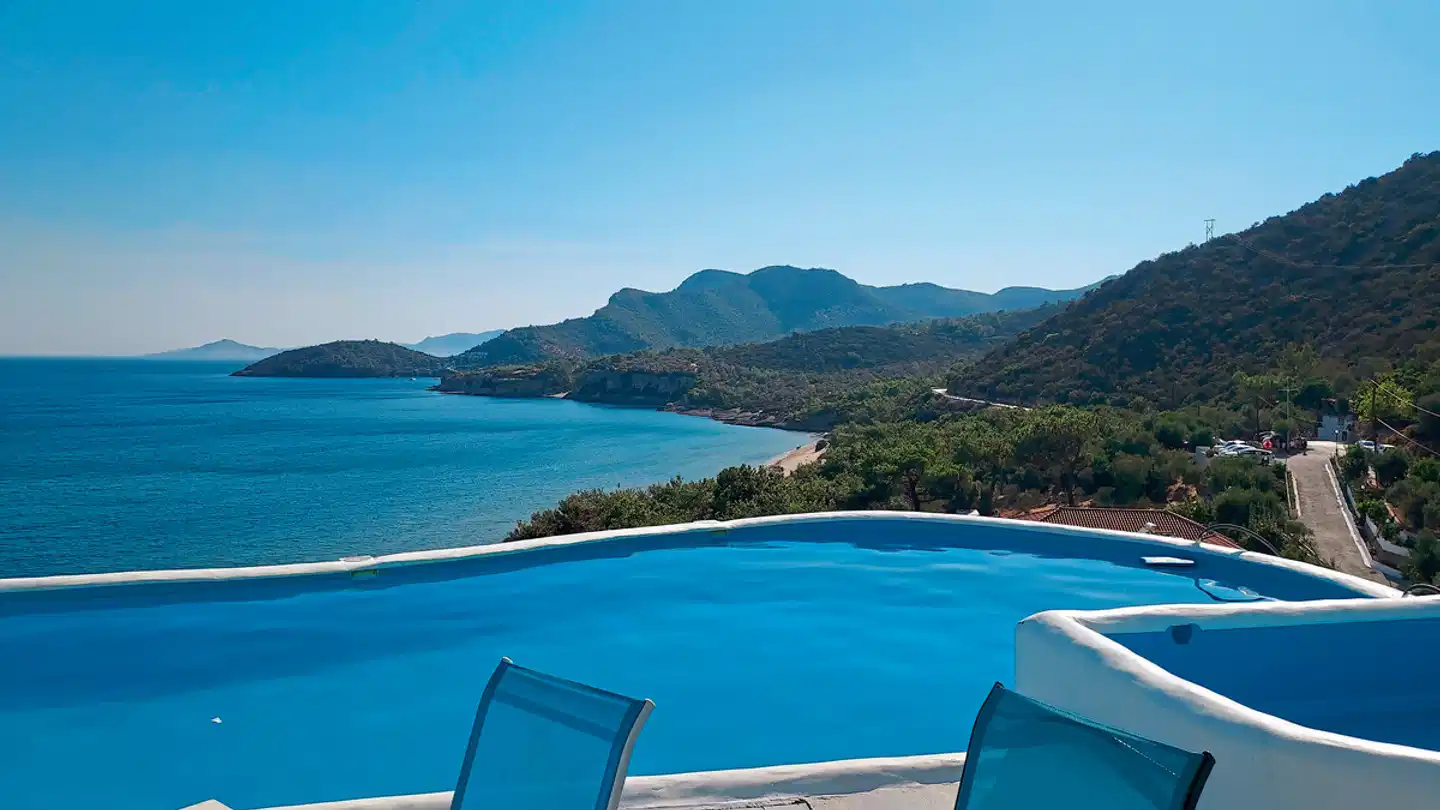 Blue Horizon Pool