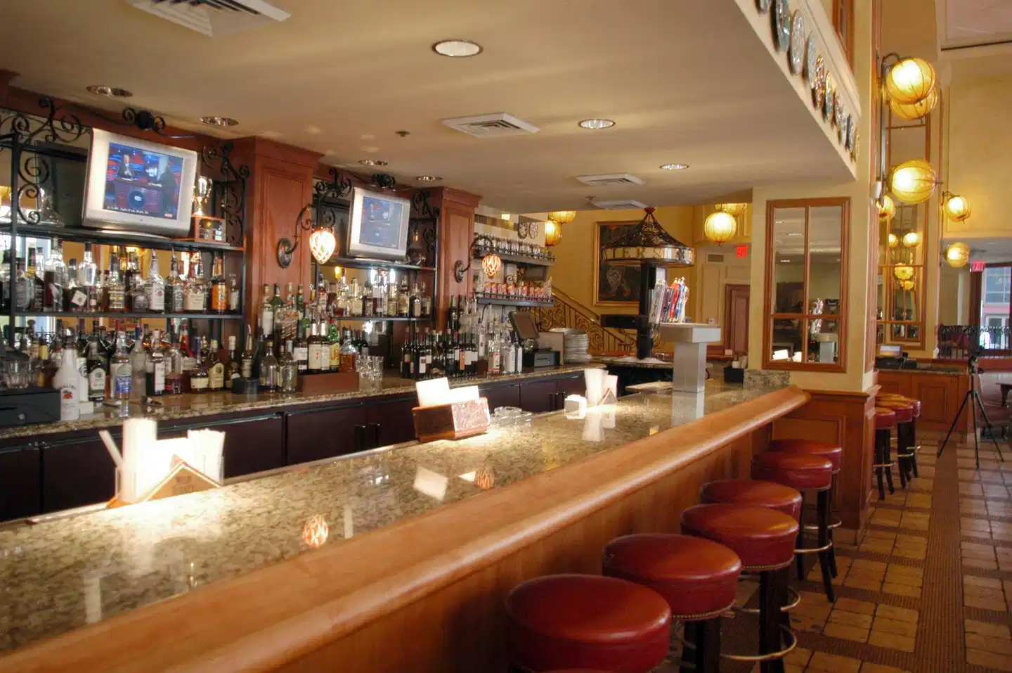 Astor Crowne Plaza New Orleans French Quarter Bar
