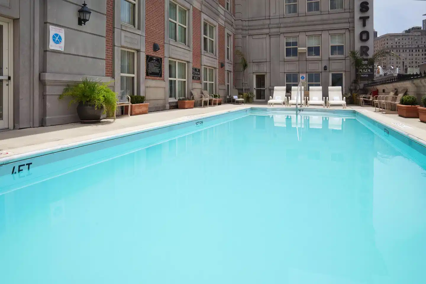 Astor Crowne Plaza New Orleans French Quarter Pool