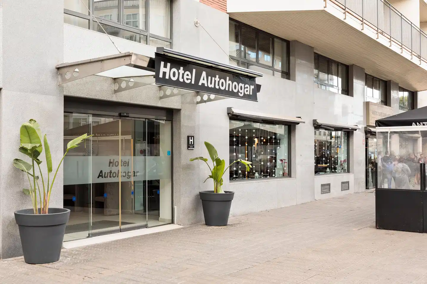 Best Auto Hogar Aussenansicht